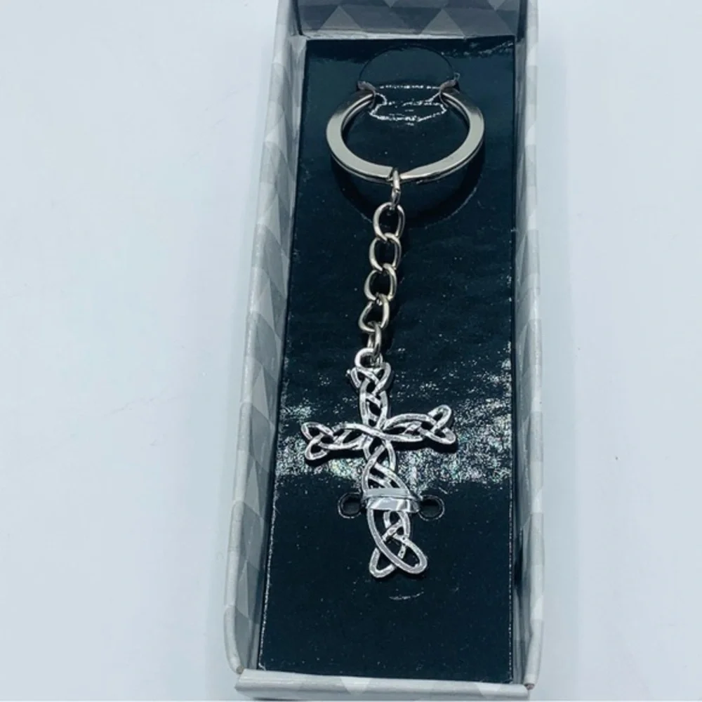 Celtic Knot Cross Keychain Silver Tone Christian Gift New in Box